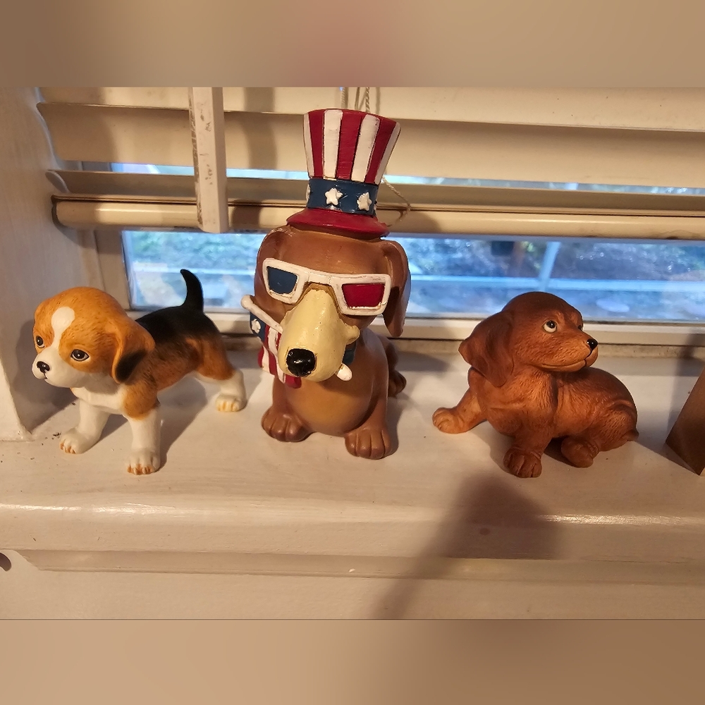 Figurines